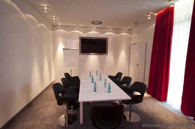Dormero Hotel Frankfurt Fráncfort del Meno Negocio foto